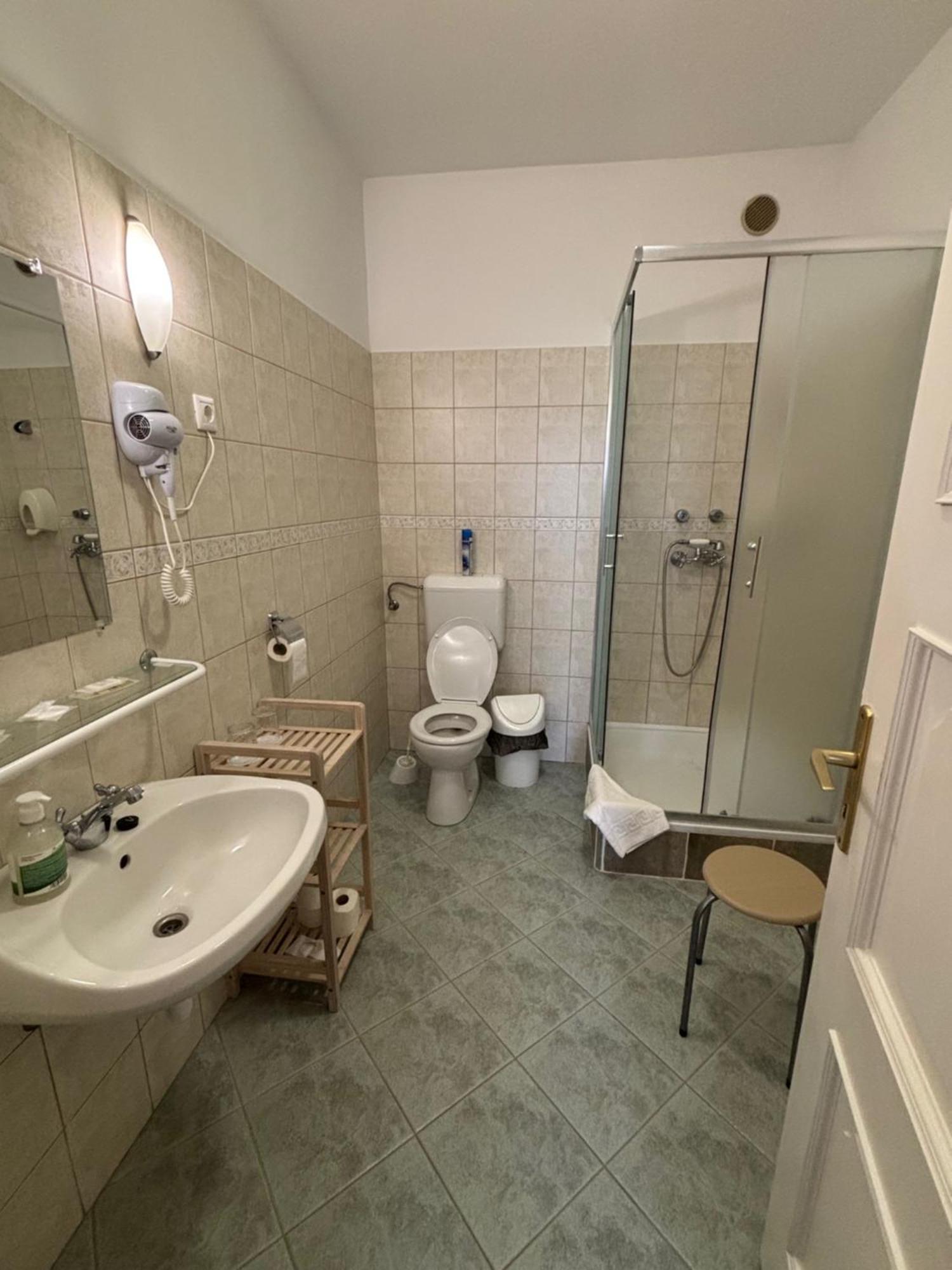 Festetich Kastelyszallo Es Zsuzsanna Hotel 3*