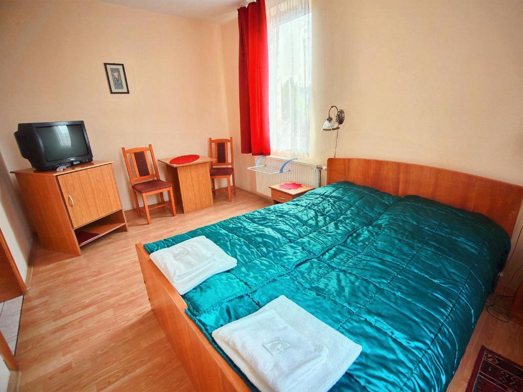 Festetich Kastelyszallo Es Zsuzsanna 3*
