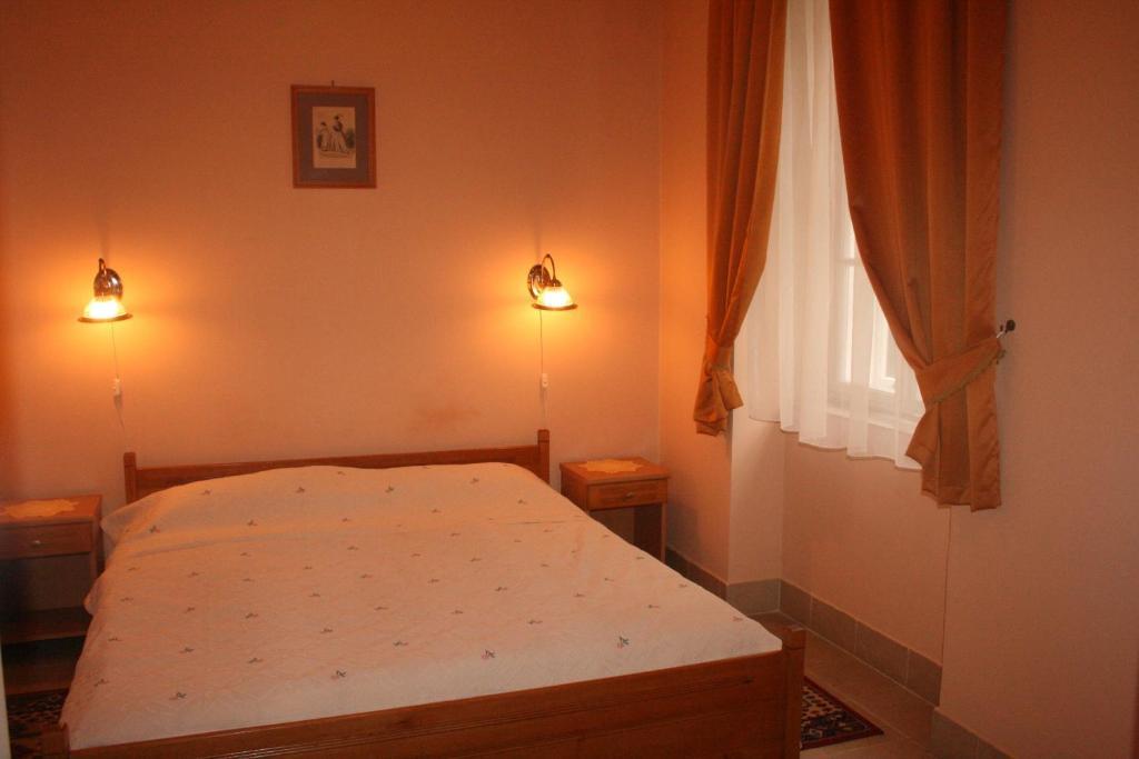 Festetich Kastelyszallo Es Zsuzsanna מלון 3*